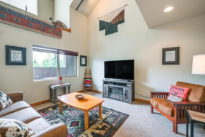 4 Mi to Dtwn Pagosa Springs Condo with Balcony!